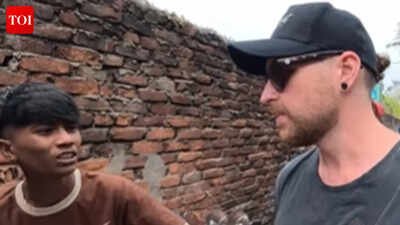 Australian tourist ‘molested’ after Indian man repeatedly asked him for a kiss: ‘Why do Indian guys always want you to kiss them?’ |