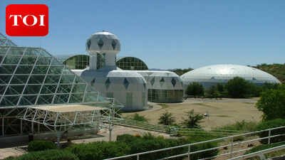 In 1991, eight people sealed themselves into an artificial enclosed ecosystem in Arizona; oxygen concentrations dropped from 21% to 14% within 16 months after carbon dioxide became locked into the facility’s concrete surfaces |