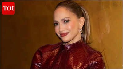 Quote of the day by Jennifer Lopez: ‘You only really learn in this world from the mistakes you make….that’s when you grow’ |