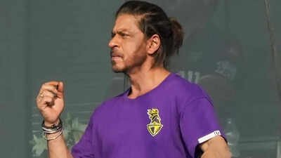 Shah Rukh Khan said Rs 20 crore was a huge investment, so was hesistant to buy KKR at IPL, says Lalit Modi: ‘Mobile company sponsored, gave $5 million advance’ |