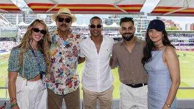 Virat Kohli, Anushka Sharma cheer for Team India at Women’s T20 World Cup clash; pose with Ravi Shastri and Shikhar Dhawan at Lord’s | Hindi Movie News