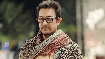 Aamir Khan sees off Raj Thackeray after wedding with Gauri Spratt; inside pictures capture newlyweds’ special day |