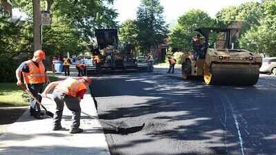 Los Angeles Coated 700,000 Sq Ft of Dark Asphalt With Reflective Material; During Extreme Heat, Local Air Was Up to 1.9°C Cooler | World News