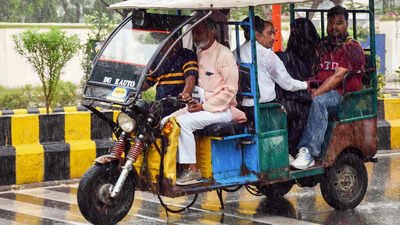 Govt pulls plug on Chinese apps used to stop e-rickshaws | India News